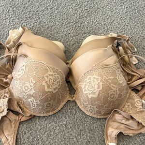 Lightly lined and push up bras 36C